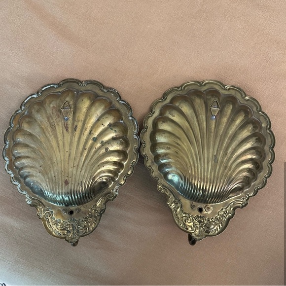 Vintage brass shell sconces - Picture 5 of 5